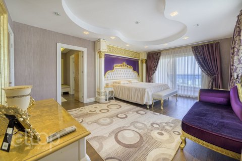 پنت هاس در  Mahmutlar ، امارات متحده عربی 3 خوابه ، 385 متر مربع.  شماره 51500 - 17