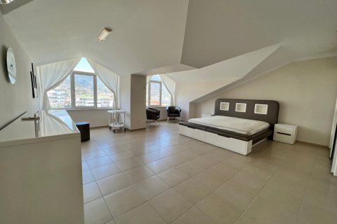 آپارتمان در  Alanya ، امارات متحده عربی 4 خوابه ، 300 متر مربع.  شماره 52703 - 7