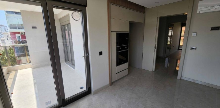 آپارتمان در  Antalya ، امارات متحده عربی 4 خوابه ، 180 متر مربع.  شماره 53591