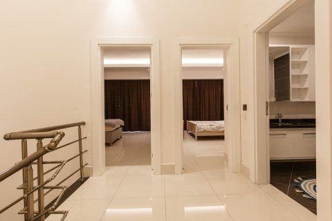 آپارتمان در  Alanya ، امارات متحده عربی 2 خوابه ، 201 متر مربع.  شماره 58878 - 10