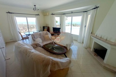 ویلا در  Girne ، امارات متحده عربی 3 خوابه ، 165 متر مربع.  شماره 54896 - 9