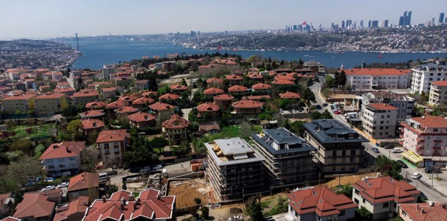 آپارتمان در Üsküdar،  Istanbul ، امارات متحده عربی 2 خوابه ، 101 متر مربع.  شماره 65363