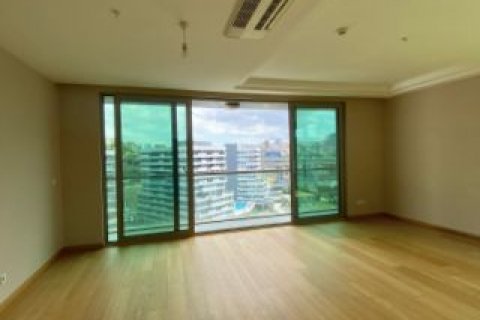 آپارتمان در Sariyer،  Istanbul ، امارات متحده عربی 2 خوابه ، 148 متر مربع.  شماره 65443 - 1