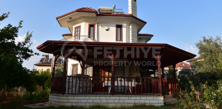 ویلا در  Fethiye ، امارات متحده عربی 4 خوابه ، 200 متر مربع.  شماره 69493