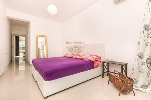 آپارتمان در  Girne ، امارات متحده عربی 3 خوابه ، 118 متر مربع.  شماره 71261 - 18