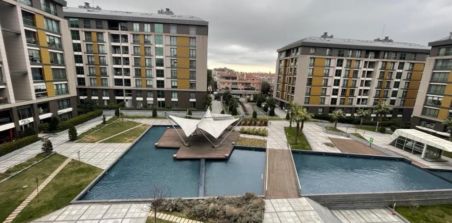 آپارتمان در Bakırköy،  Istanbul ، امارات متحده عربی 3 خوابه ، 200 متر مربع.  شماره 68652