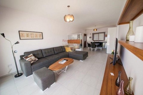 آپارتمان در  Girne ، امارات متحده عربی 2 خوابه ، 77 متر مربع.  شماره 71192 - 7