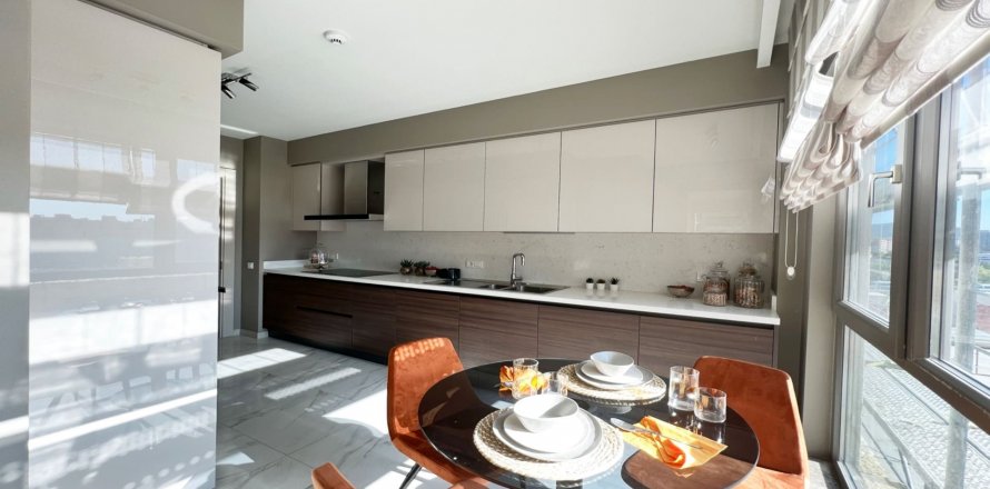 آپارتمان در در Agaoglu Cekmekoy Park Istanbul ، امارات متحده عربی 2 خوابه ، 129.34 متر مربع.  شماره 70919