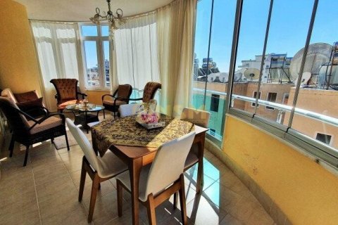 آپارتمان در  Alanya ، امارات متحده عربی 4 خوابه ، 220 متر مربع.  شماره 70375 - 18