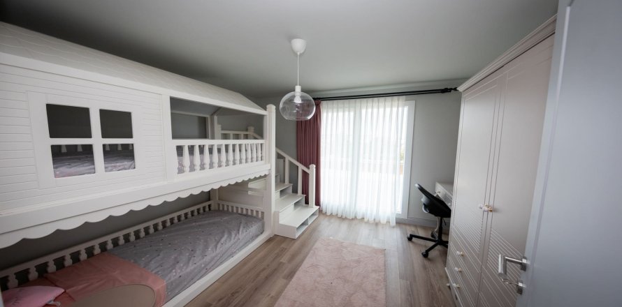 آپارتمان در در Ahteran Istanbul Istanbul ، امارات متحده عربی 2 خوابه ، 132.88 متر مربع.  شماره 68444