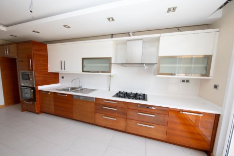 آپارتمان در در Hilal Konaklari Beylikduezue ، امارات متحده عربی 4 خوابه ، 202 متر مربع.  شماره 69121 - 4