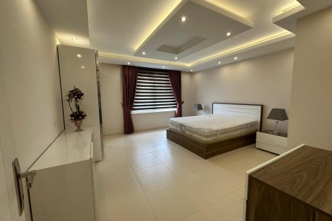 آپارتمان در Tosmur،  Alanya ، امارات متحده عربی 4 خوابه ، 220 متر مربع.  شماره 71822 - 8