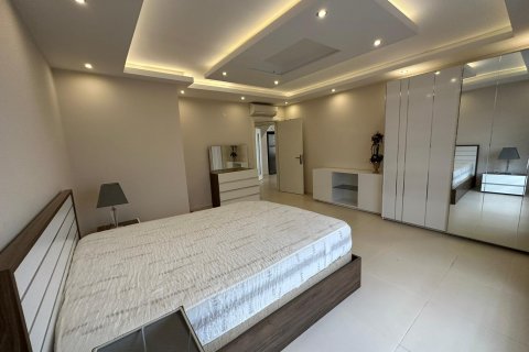 آپارتمان در Tosmur،  Alanya ، امارات متحده عربی 4 خوابه ، 220 متر مربع.  شماره 71822 - 7