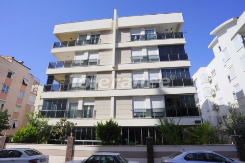 آپارتمان در Lara،  Antalya ، امارات متحده عربی 3 خوابه ، 165 متر مربع.  شماره 67002 - 1