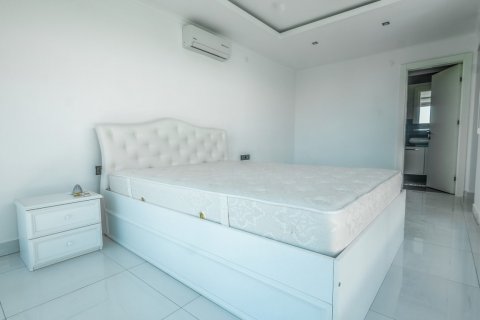 ویلا در Tepe،  Alanya ، امارات متحده عربی 4 خوابه ، 360 متر مربع.  شماره 67719 - 9