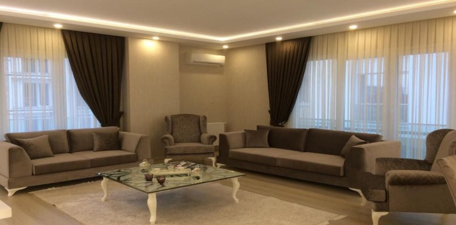 آپارتمان در در Sehr-i Beyaz Beylikduezue ، امارات متحده عربی 3 خوابه ، 220 متر مربع.  شماره 71525