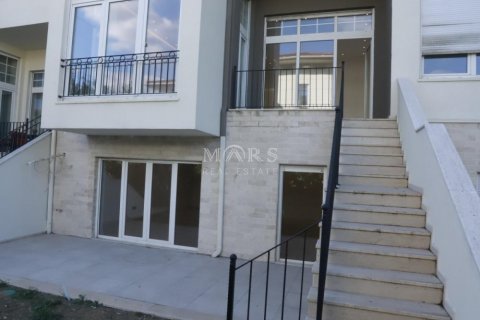 آپارتمان در در Elegant 5+2 villa in Istanbul with a view of the Sea of ​​Marmara Alanya ، امارات متحده عربی 5 خوابه ، 576 متر مربع.  شماره 77851 - 3