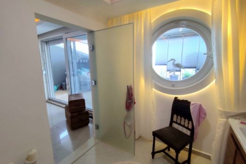 آپارتمان در  Mahmutlar ، امارات متحده عربی 5 خوابه ، 250 متر مربع.  شماره 77520 - 7