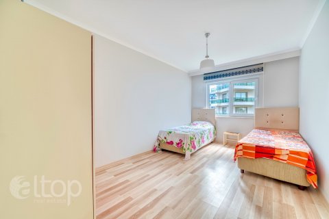 آپارتمان در  Mahmutlar ، امارات متحده عربی 3 خوابه ، 170 متر مربع.  شماره 73242 - 16