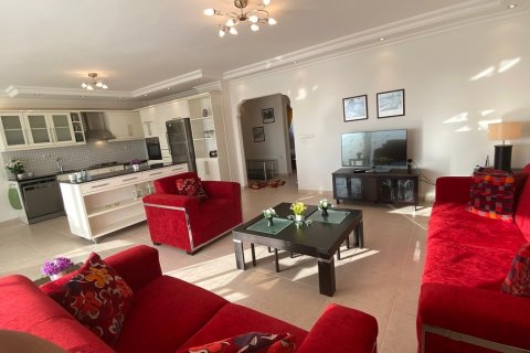 آپارتمان در  Cikcilli ، امارات متحده عربی 2 خوابه ، 120 متر مربع.  شماره 77451 - 13