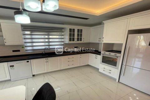 آپارتمان در  Antalya ، امارات متحده عربی 3 خوابه ، 151 متر مربع.  شماره 74469 - 9