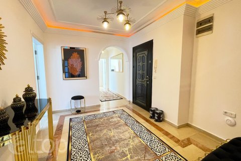 آپارتمان در  Mahmutlar ، امارات متحده عربی 2 خوابه ، 130 متر مربع.  شماره 79417 - 7