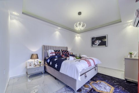 آپارتمان در  Mahmutlar ، امارات متحده عربی 3 خوابه ، 220 متر مربع.  شماره 79507 - 6
