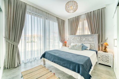 آپارتمان در  Esentepe ، امارات متحده عربی 2 خوابه ، 104 متر مربع.  شماره 72931 - 19