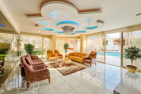 آپارتمان در  Mahmutlar ، امارات متحده عربی 1 خوابه ، 65 متر مربع.  شماره 75100 - 5