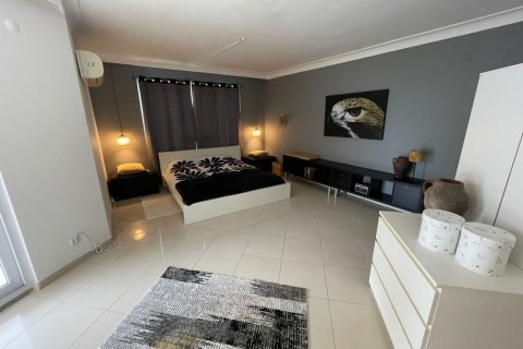 آپارتمان در  Cikcilli ، امارات متحده عربی 3 خوابه ، 220 متر مربع.  شماره 79678 - 29