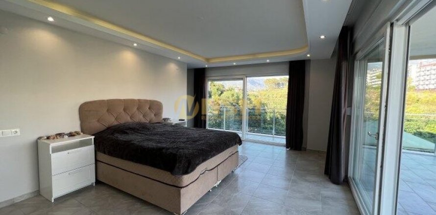 آپارتمان در  Alanya ، امارات متحده عربی 4 خوابه ، 300 متر مربع.  شماره 83821