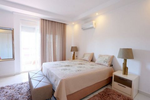 آپارتمان در  Alanya ، امارات متحده عربی 3 خوابه ، 150 متر مربع.  شماره 79747 - 12