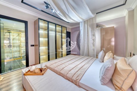 پنت هاس در Tosmur،  Alanya ، امارات متحده عربی 3 خوابه ، 250 متر مربع.  شماره 80756 - 24