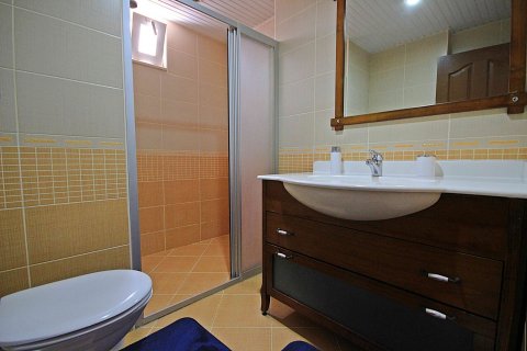 آپارتمان در  Mahmutlar ، امارات متحده عربی 2 خوابه ، 130 متر مربع.  شماره 84370 - 22