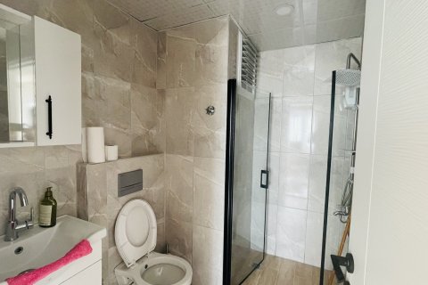 آپارتمان در  Mersin ، امارات متحده عربی 2 خوابه ، 90 متر مربع.  شماره 83624 - 16
