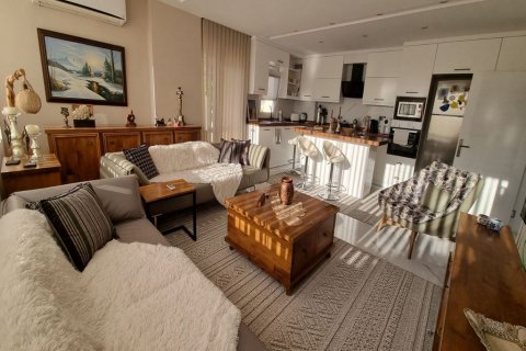 آپارتمان در  Cikcilli ، امارات متحده عربی 2 خوابه ، 110 متر مربع.  شماره 79666 - 1