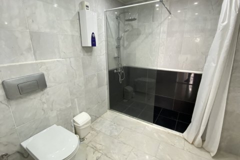 آپارتمان در Tosmur،  Alanya ، امارات متحده عربی 2 خوابه ، 110 متر مربع.  شماره 84246 - 4