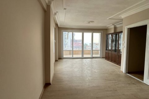 آپارتمان در  Mersin ، امارات متحده عربی 4 خوابه ، 175 متر مربع.  شماره 83737 - 3
