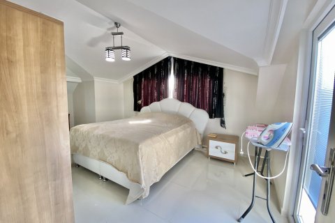 پنت هاس در  Alanya ، امارات متحده عربی 2 خوابه ، 110 متر مربع.  شماره 81350 - 21