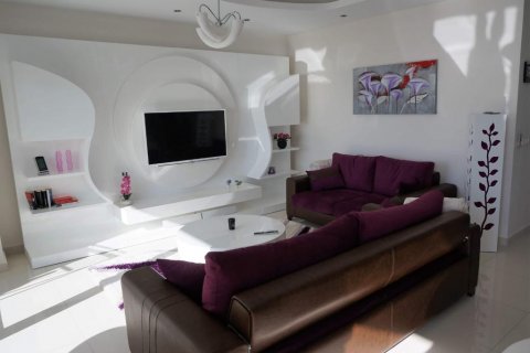 آپارتمان در  Kestel ، امارات متحده عربی 2 خوابه ، 110 متر مربع.  شماره 84343 - 10