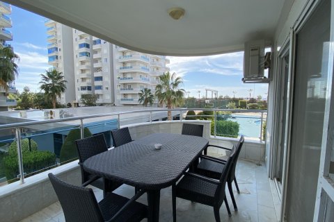 آپارتمان در Tosmur،  Alanya ، امارات متحده عربی 2 خوابه ، 110 متر مربع.  شماره 84246 - 13