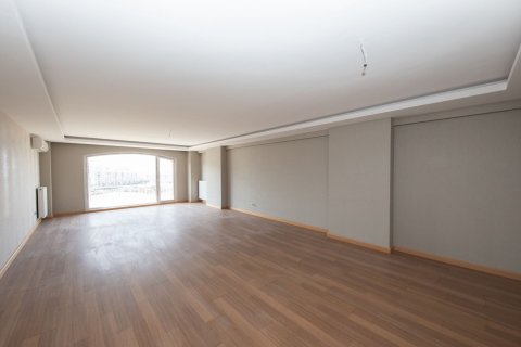 آپارتمان در در Hilal Konaklari Beylikduezue ، امارات متحده عربی 2 خوابه ، 210 متر مربع.  شماره 84605 - 2