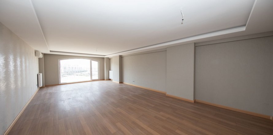 آپارتمان در در Hilal Konaklari Beylikduezue ، امارات متحده عربی 2 خوابه ، 145 متر مربع.  شماره 84604