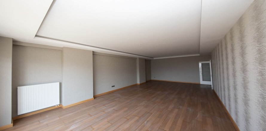آپارتمان در در Hilal Konaklari Beylikduezue ، امارات متحده عربی 2 خوابه ، 210 متر مربع.  شماره 84605
