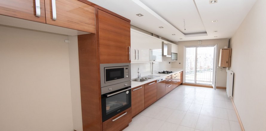 آپارتمان در در Hilal Konaklari Beylikduezue ، امارات متحده عربی 3 خوابه ، 285 متر مربع.  شماره 84607