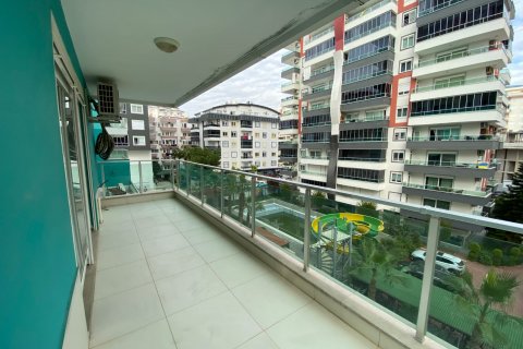 آپارتمان در  Mahmutlar ، امارات متحده عربی 3 خوابه ، 180 متر مربع.  شماره 80061 - 21