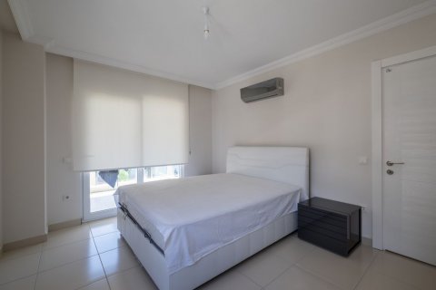 آپارتمان در  Mahmutlar ، امارات متحده عربی 3 خوابه ، 135 متر مربع.  شماره 82997 - 28