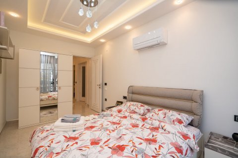 آپارتمان در  Mahmutlar ، امارات متحده عربی 1 خوابه ، 122 متر مربع.  شماره 83335 - 11