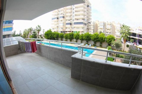 آپارتمان در  Mahmutlar ، امارات متحده عربی 2 خوابه ، 120 متر مربع.  شماره 84363 - 13