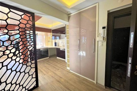 آپارتمان در  Alanya ، امارات متحده عربی 1 خوابه ، 70 متر مربع.  شماره 83014 - 13